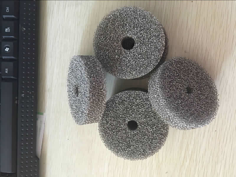 深圳泡沫镍批发定制 镍网 带状连续泡沫镍片 镍带价格 深圳泡沫镍批发定制 镍网 带状连续泡沫镍片 镍带价格